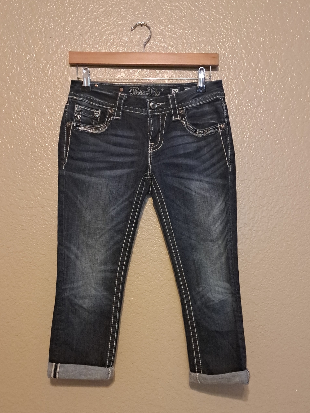 Size 26 Miss Me Women's Washed Black Cropped Jeans with Contrast Stitching